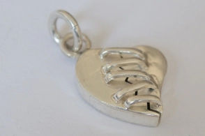 DI169 Dije peruano corazón cocido - 1.6x2.8cm
