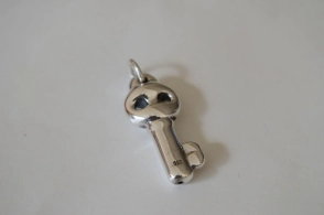 *Dije llave - 2.5cm largo