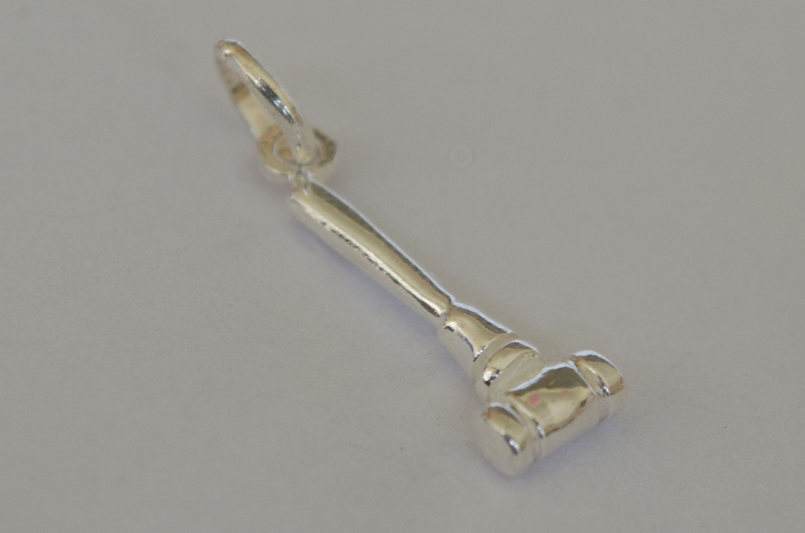 DI124 Dije martillo - 