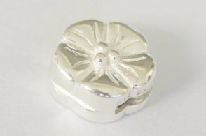 DI353 Dije pandora plana flor -