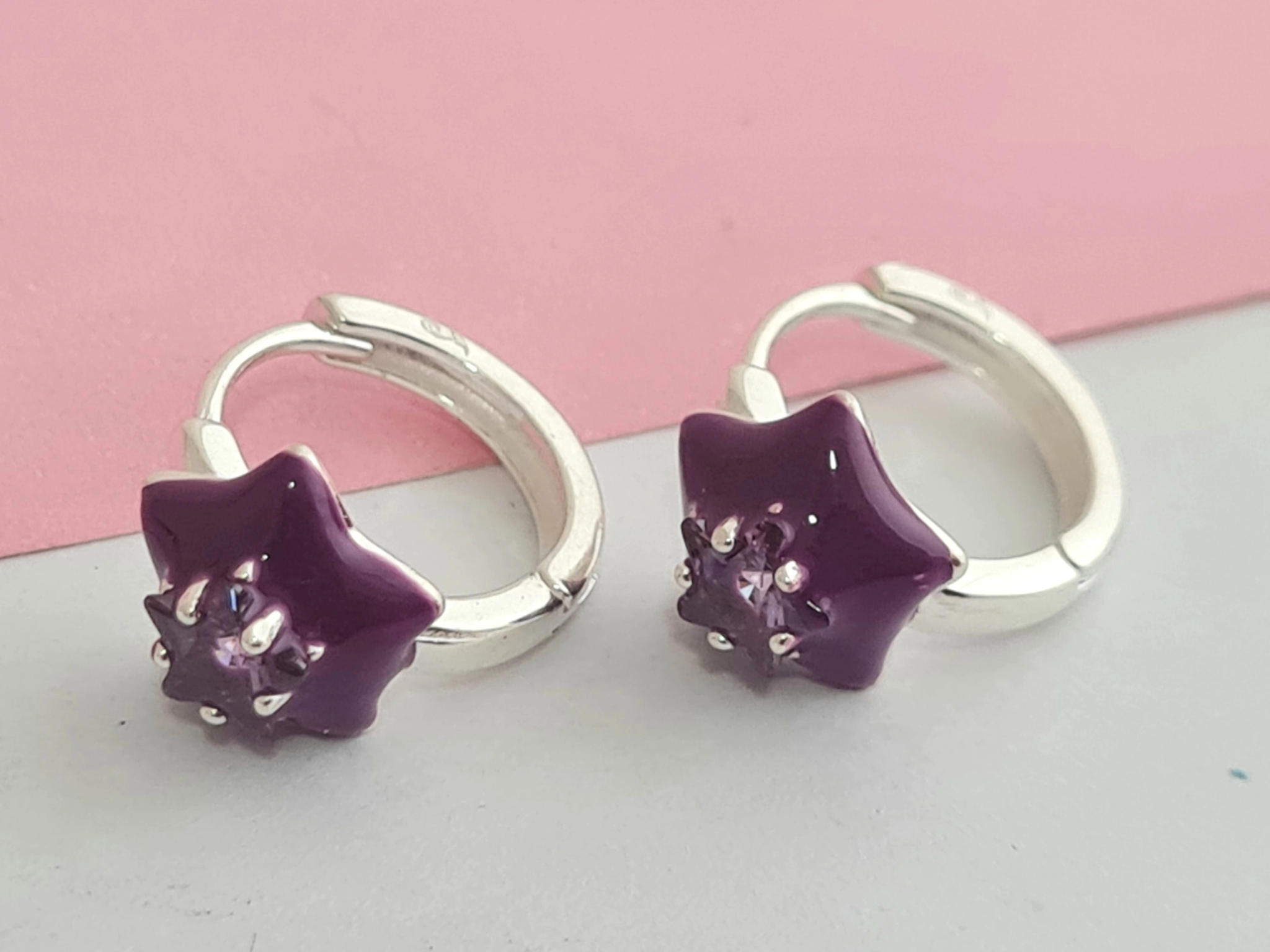 AR1675 Aros argollas estreella cubic violeta 1.3cm