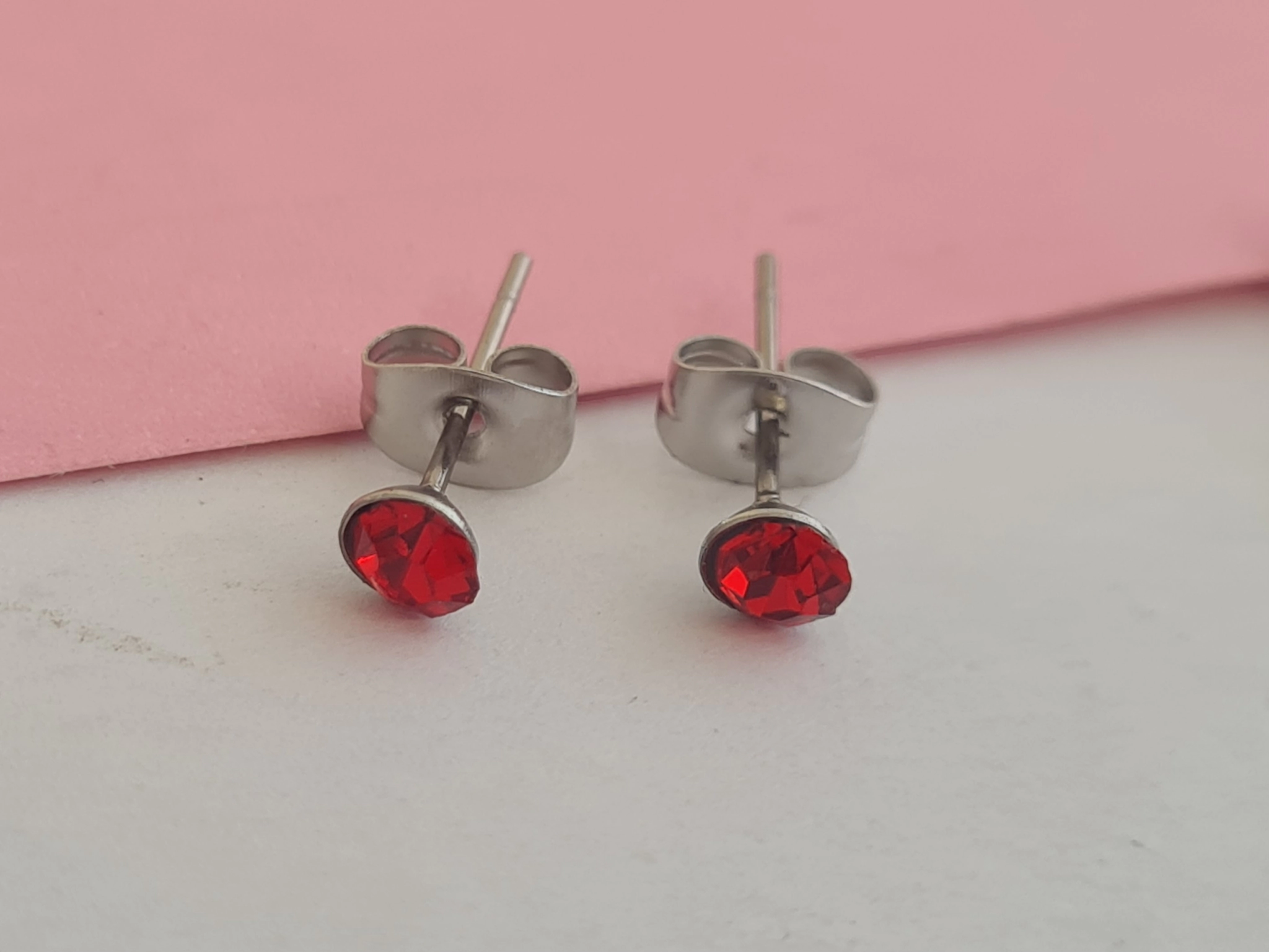 AQA1798 Aros cubics rojo