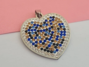AQD0110 Dije corazón cubics micropavé multicolor 3.5cm