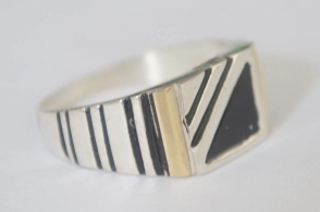 ANI083 Anillo UNISEX esmalte negro con dublé - 