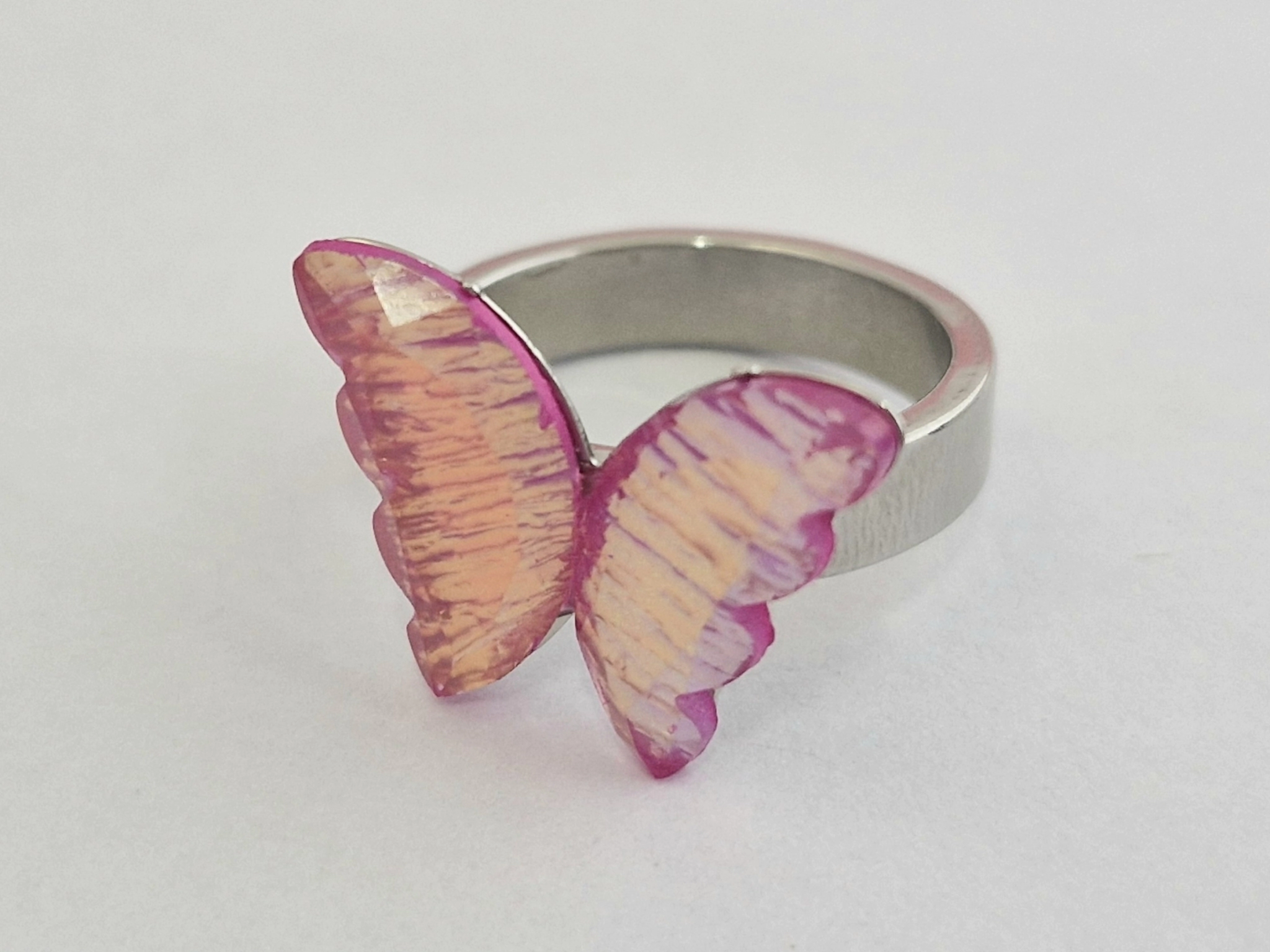 AQAN0091 anillo mariposa acrlico fucsia