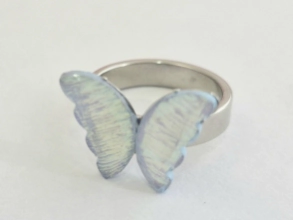 AQAN0091 anillo mariposa acrílico CELESTE
