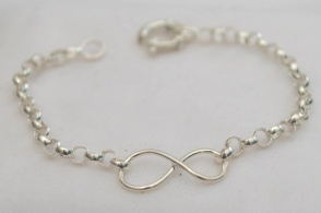 PU1207 Pulsera rolo con infintito 4mm 18 cm cierre marinero
