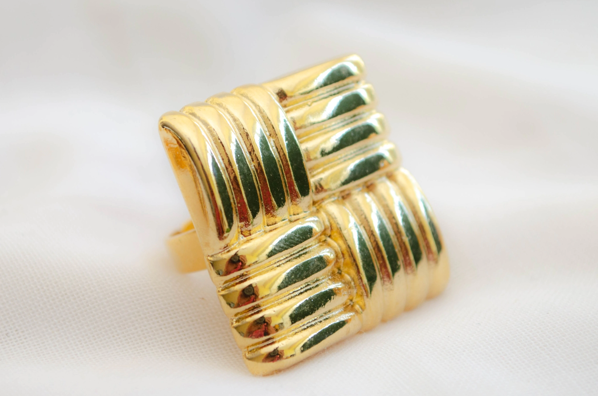 ADAN0201 Anillo cuadrado lneas xl