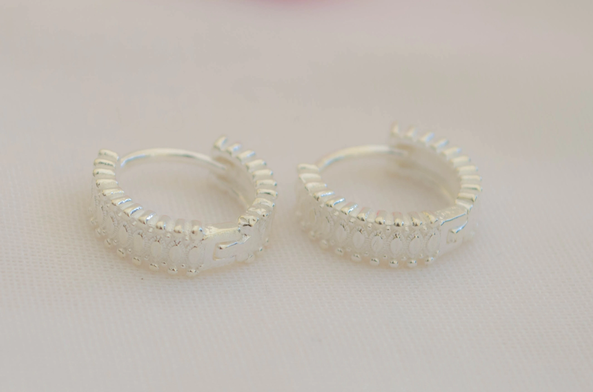 L-AR0341 Argollas relieve 1.4cm