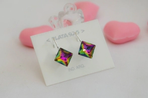 L-AR0377 Aros cierre inglés rombo cristal sw VIOLETA/VERDE