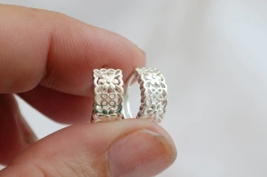 L-AR0431 Cubanos rectangular con flores 1.4cm