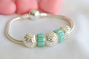 L-PU0026 Pulsera PAND con bolitas y donas ACQUA