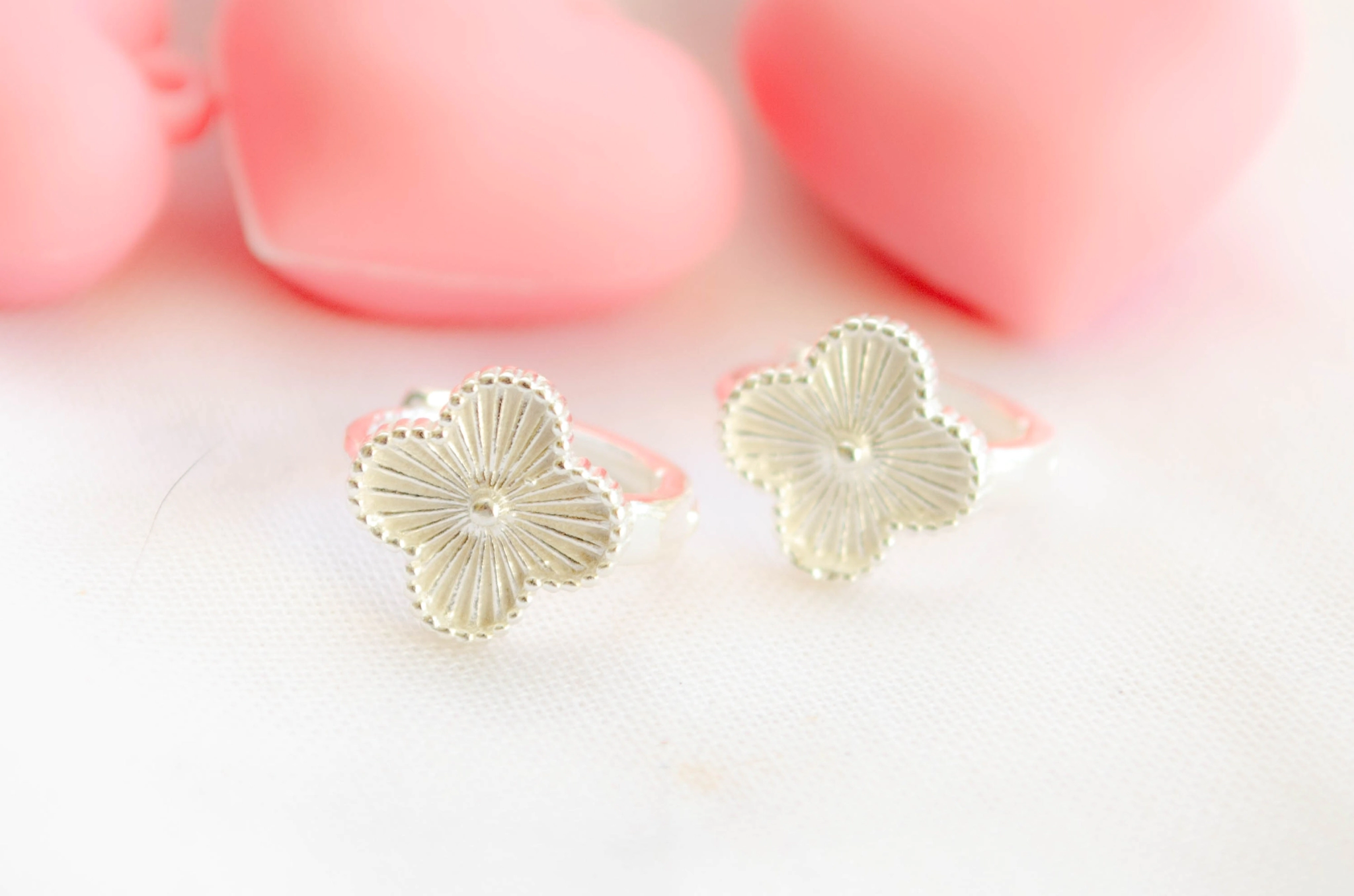 L-AR0510 Aros  argollas flores 1.4cm