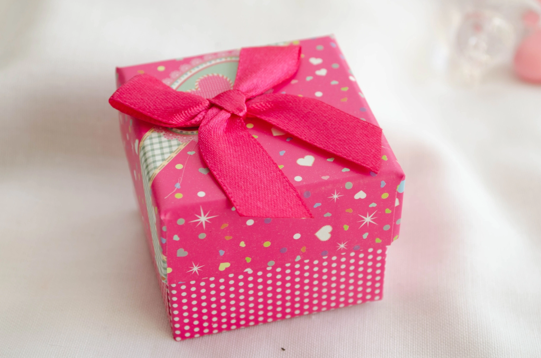 CAJA ANILLO MO�O FUCSIA