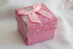 CAJA ANILLO MOÑO ROSA