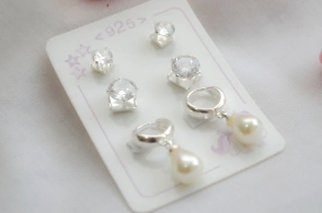 L-TRI0028 Trio cubics y argolla con perla gota