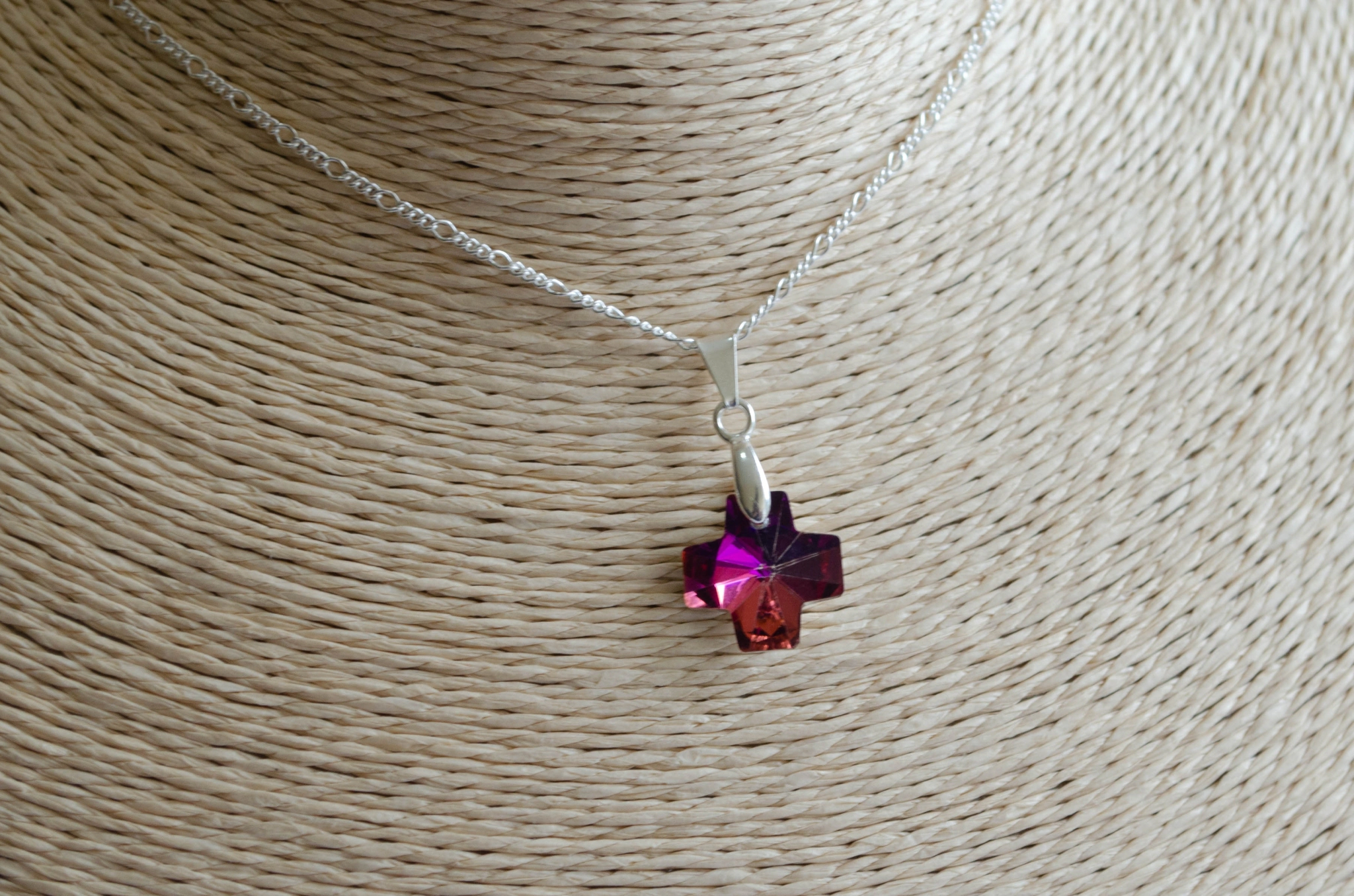 L-CA0082 Cadena +CRUZ MEDIA SW  VIOLETA