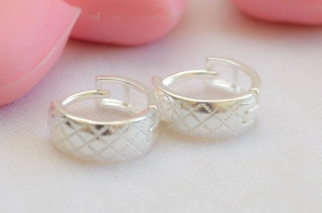 L-AR0637 Argolla lineas diagonales 1.3cm