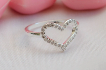 L-AN0071 Anillo corazn grande micropav