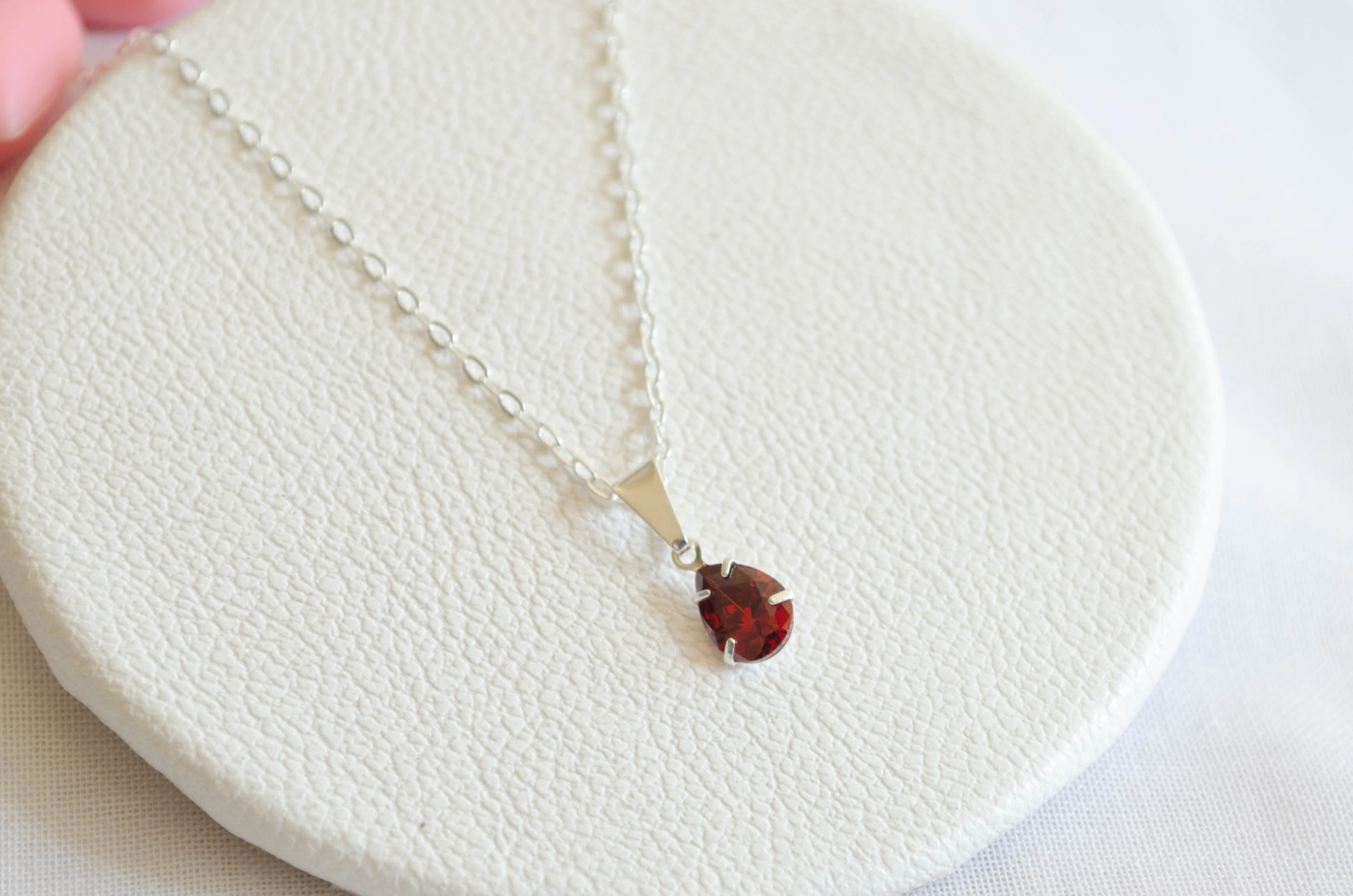 L-CA0168 Cadena 40cm+ gota cubic ROJO
