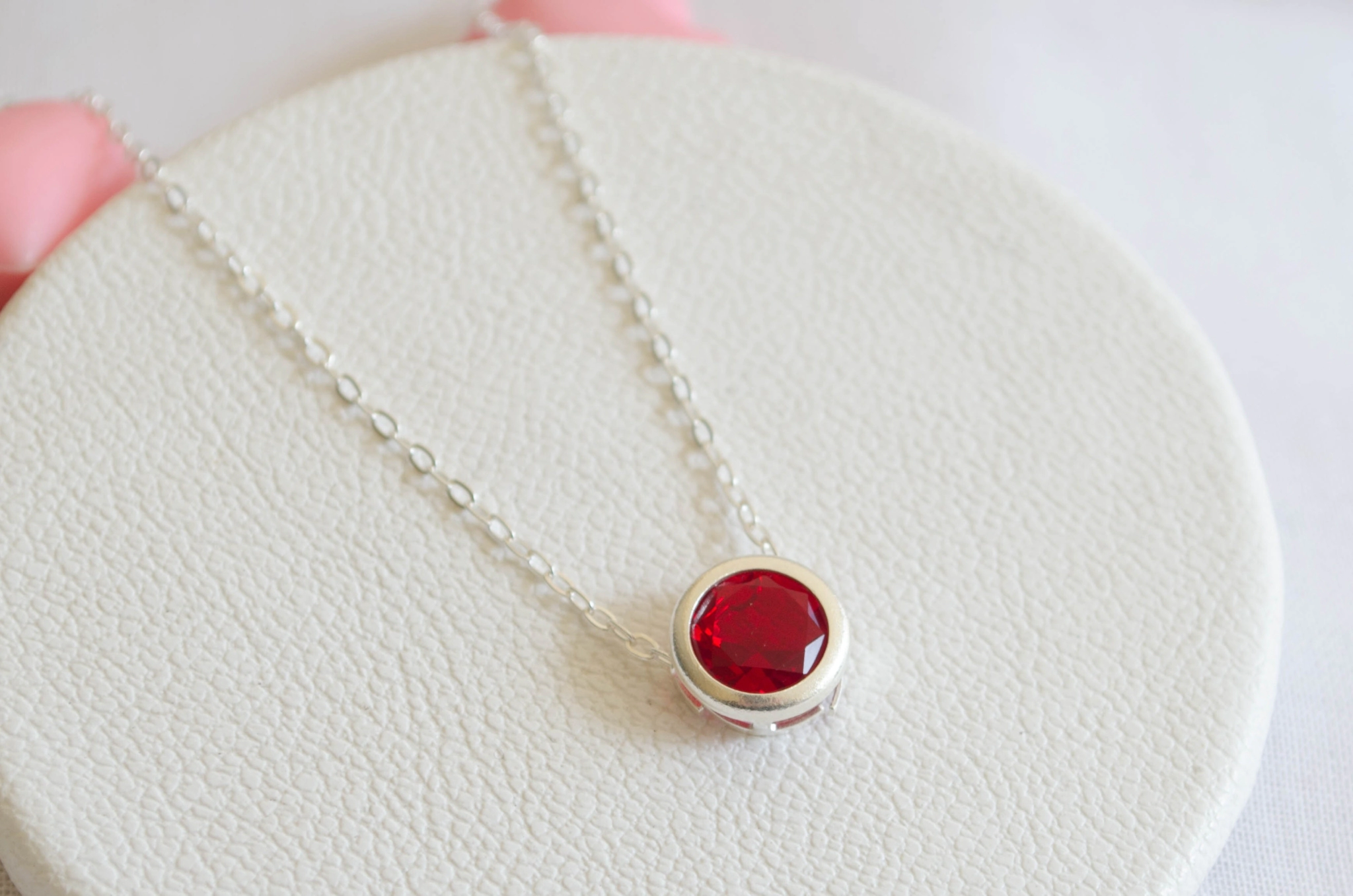 L-CA0169 Cadena 40cm+ crculo cubic ROJO