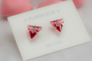 L-AR0767 Aros triangulos cubic FUCSIA