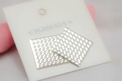 L-AR0749  Aros cuadrados relieves