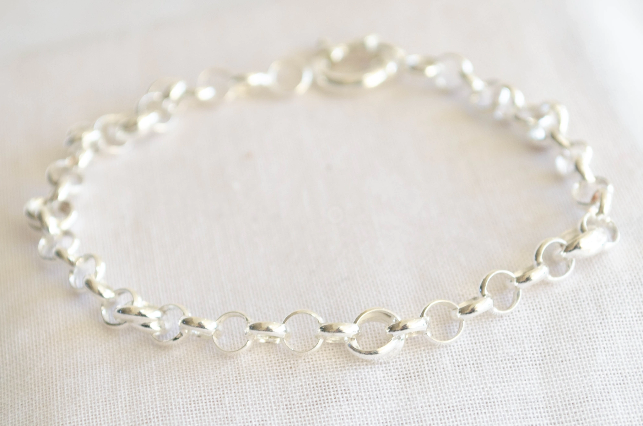 PU1292 Pulsera rolo con argolla grande 21cm 4mm
