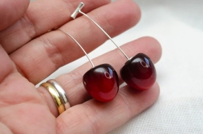 L-AR0868 Aros colgantes cerezas