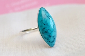 L-AN0117 Anillo simil piedra forma hoja celeste