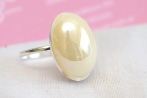 L-AN0118 Anillo simil piedra forma OVALO NATURAL