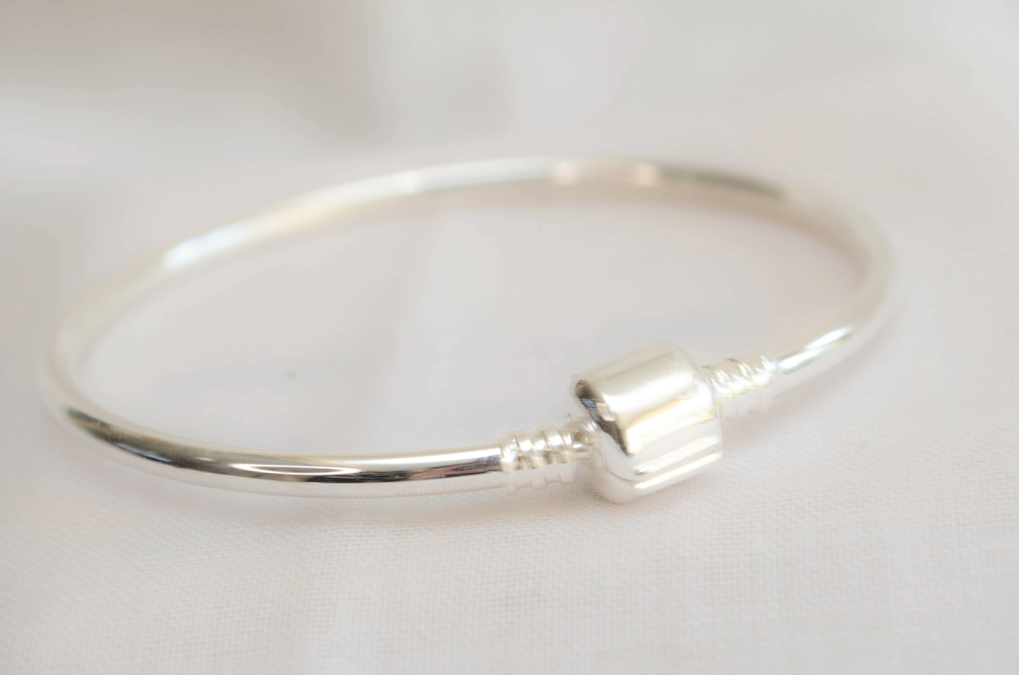 L-PU0103 Pulsera rgida simil Pand 