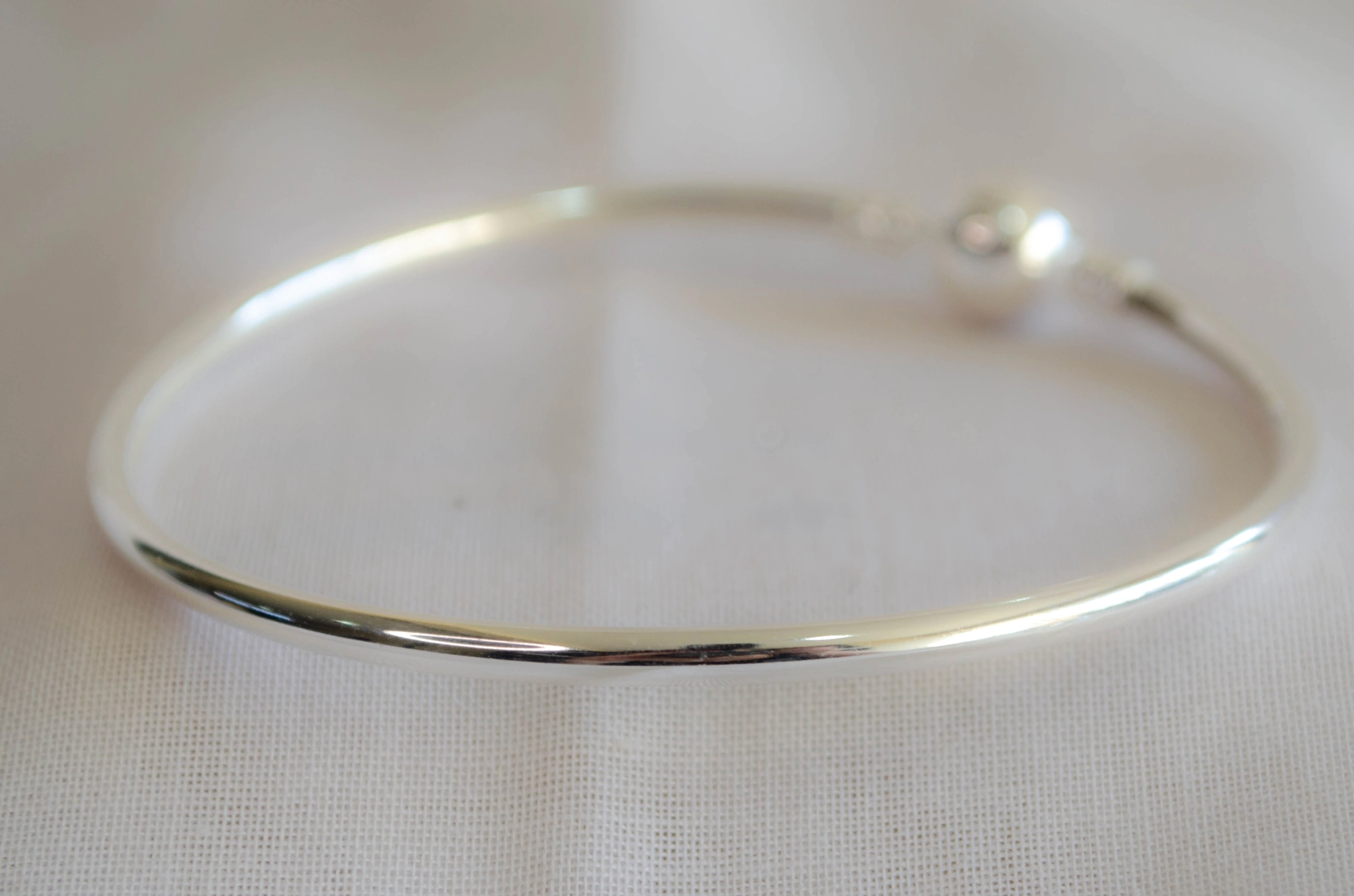 L-PU0105 Pulsera rgida simil Pand CIERRE BOLITA