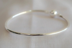L-PU0105 Pulsera rígida simil Pand CIERRE BOLITA