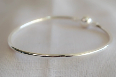 L-PU0105 Pulsera rgida simil Pand CIERRE BOLITA