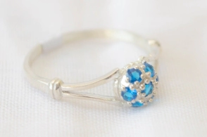 ANI2262 Anillo frutillita CELESTE
