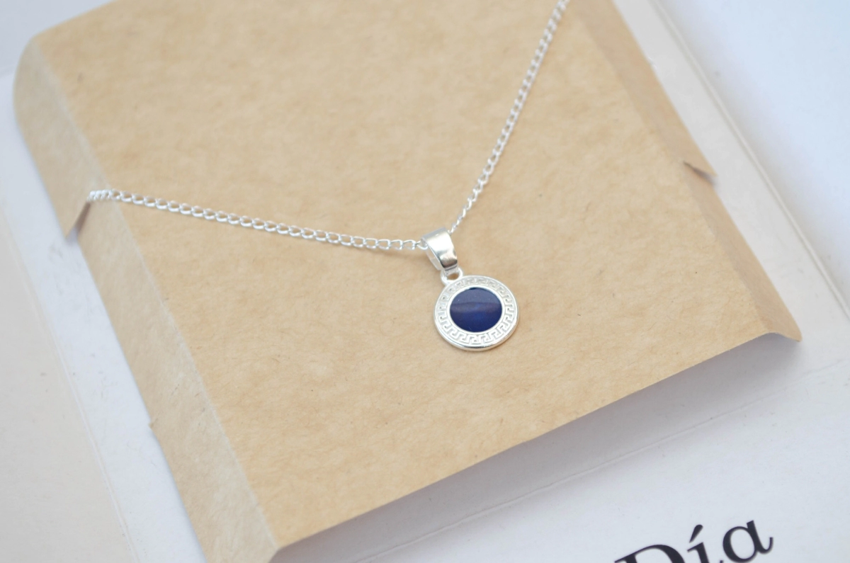 MUM-0102 SOBRE Cadena 45cm+dije bulg AZUL