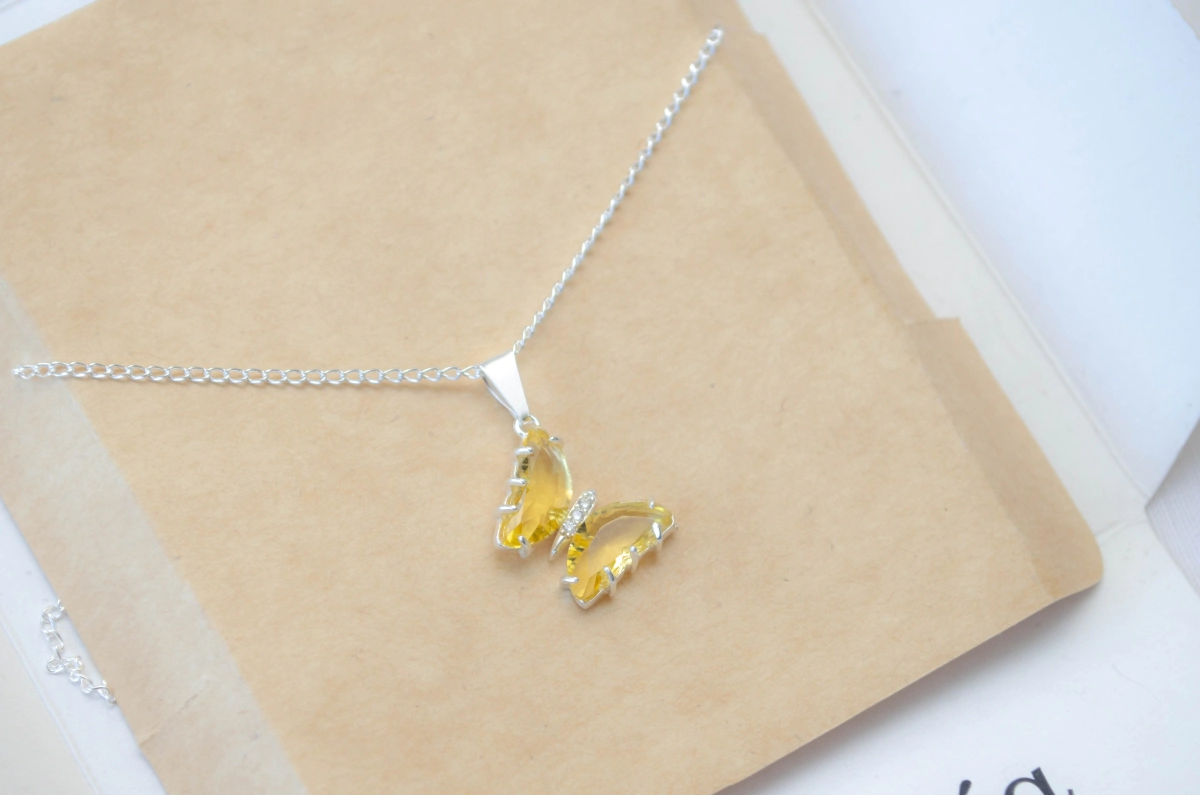 L-CA0245 Cadena 45cm+mariposa AMARILLO