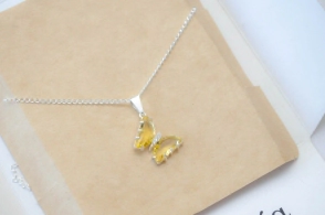 L-CA0245 Cadena 45cm+mariposa AMARILLO