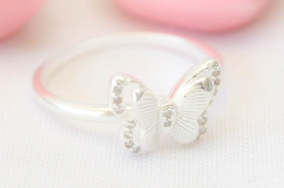 L-AN0133 Anillo mariposa doble