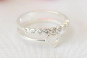 L-AN0145 Anillo doble corazon circulos cubics