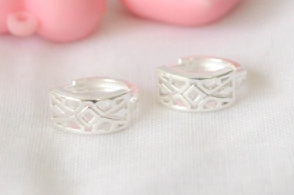 L-AR0960 Aros cubanos calados corazones rectngulos