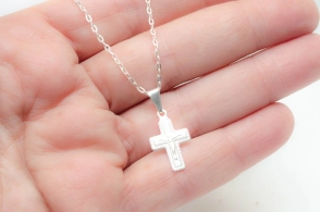 L-CA0257 Cadena 45cm+ cruz