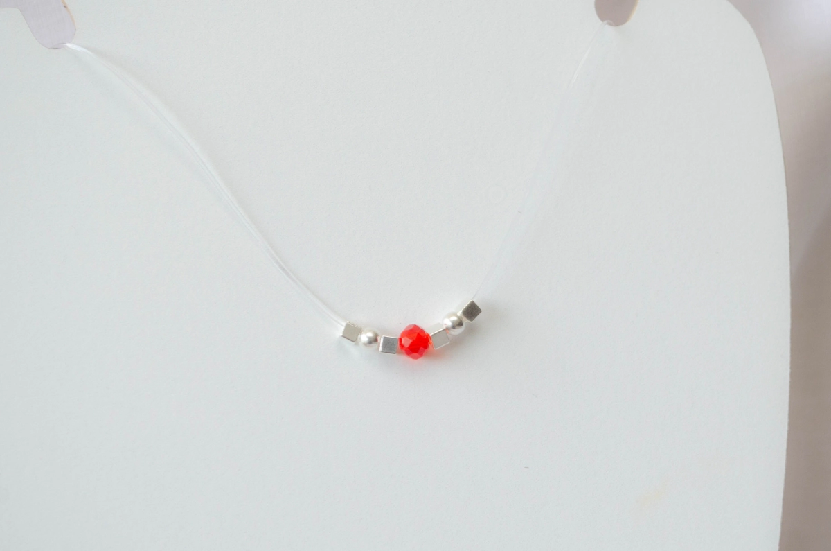 L-CA0265 Tanza con bolitas cuadradros CRISTALES ROJOS