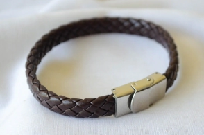 L-PU0141 Pulsera ecocuero trenzada chocolate