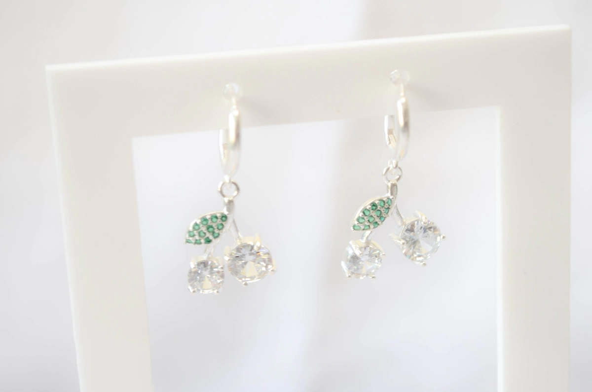 FF-0034 SOBRE Aros argollas cerezas TRANSPARENTE