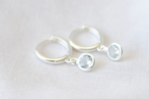 L-AR0986 Aros argollas con cubic circulo 1.3cm