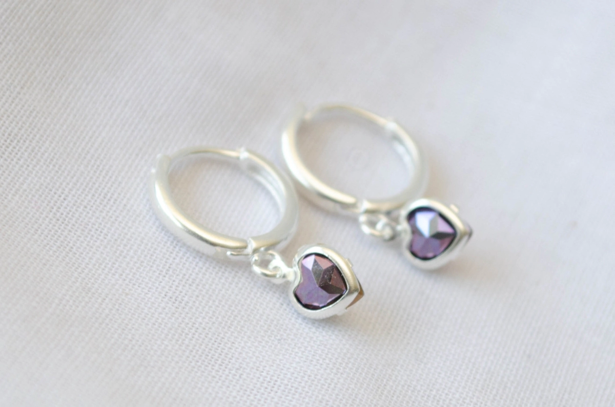 L-AR0987 Aros argollas coraz�n cubic 1.3cm AZUL