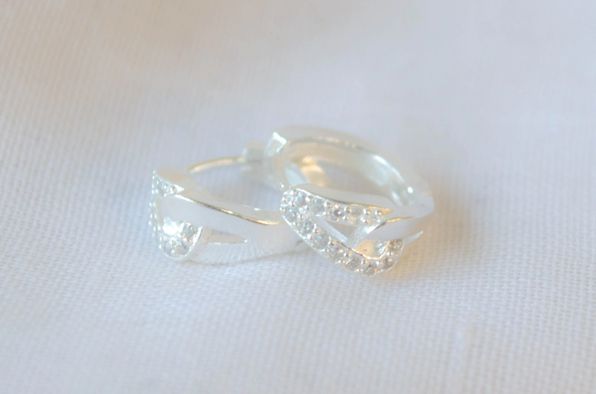 L-AR1000 Aros huggies gotita brillante 1.3