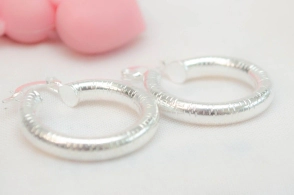 L-AR0918/1 Aros argollas infladas 2.3cm lineas